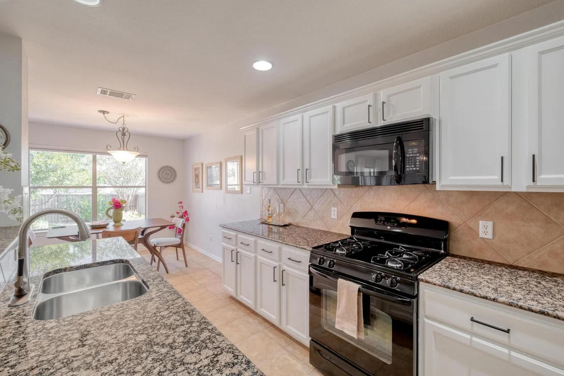 Photo of 554 Sandstone TRL