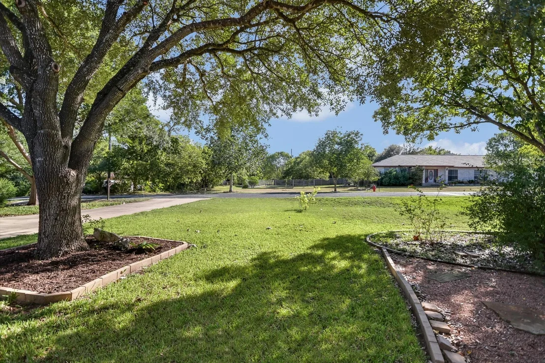 Photo of 1716 Buttercup RD