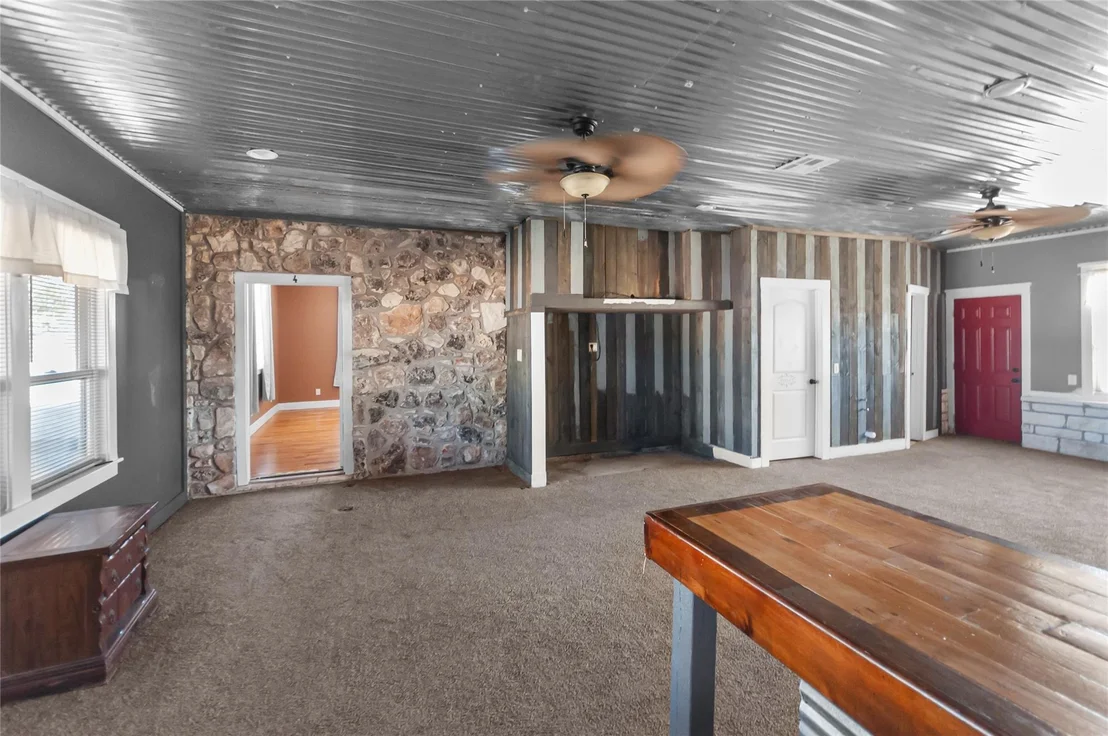 Photo of 6588 Starks RD