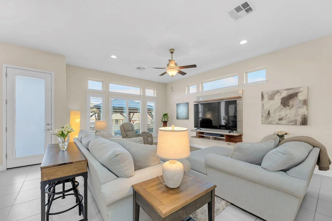 Photo of 712 Carillion DR