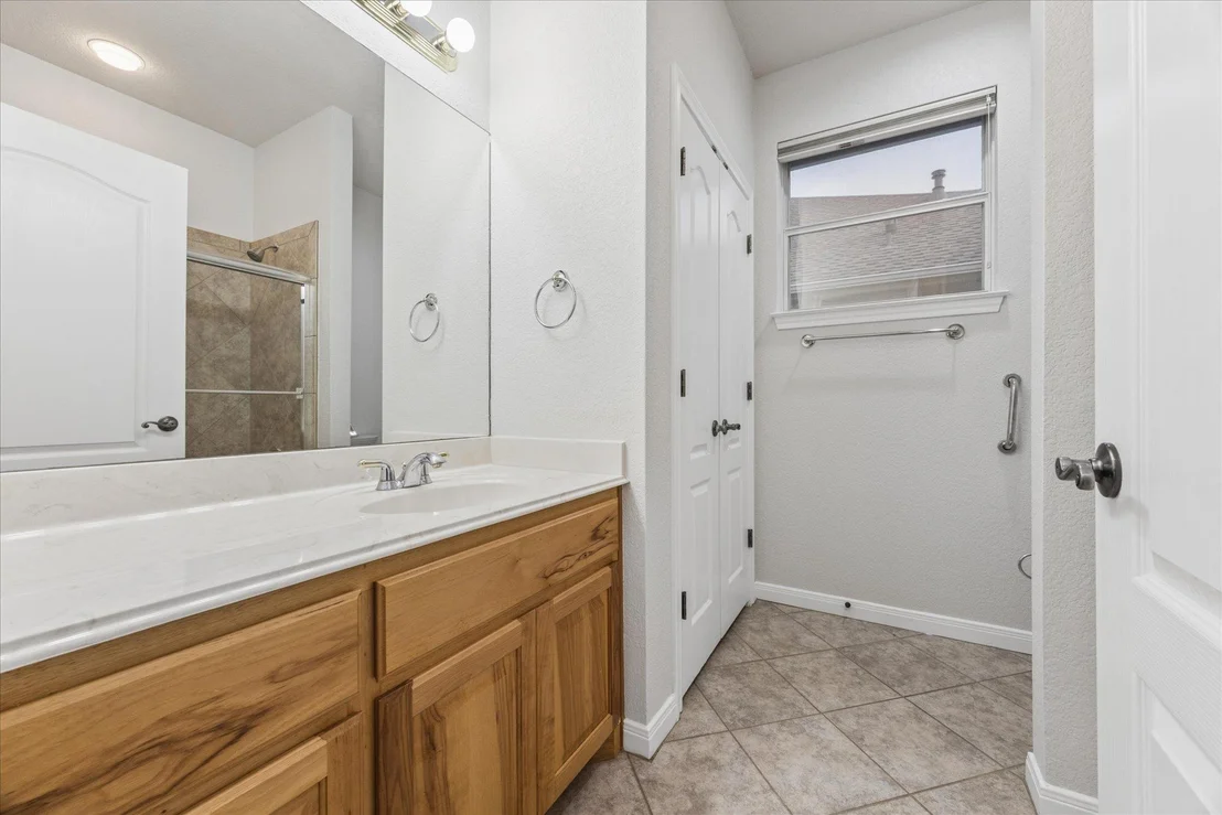 Photo of 300 Brazos DR