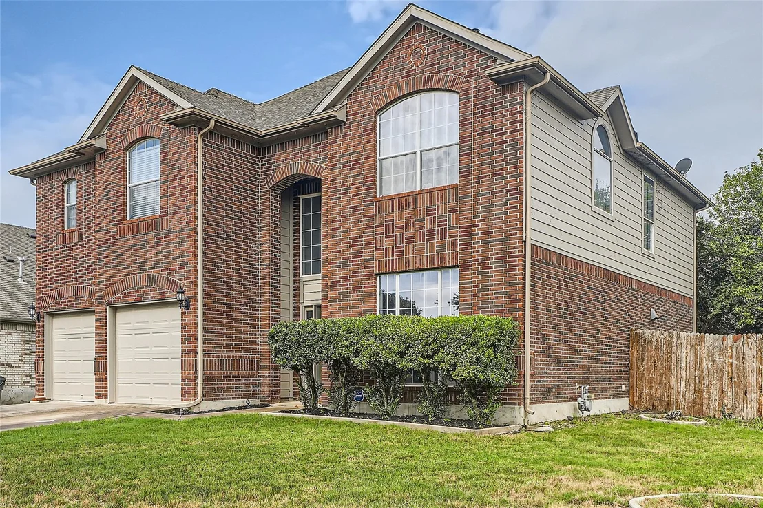 Photo of 269 Camelia PKWY