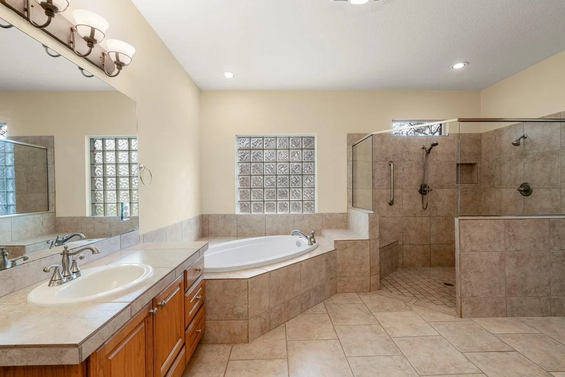 Photo of 301 Goldridge DR