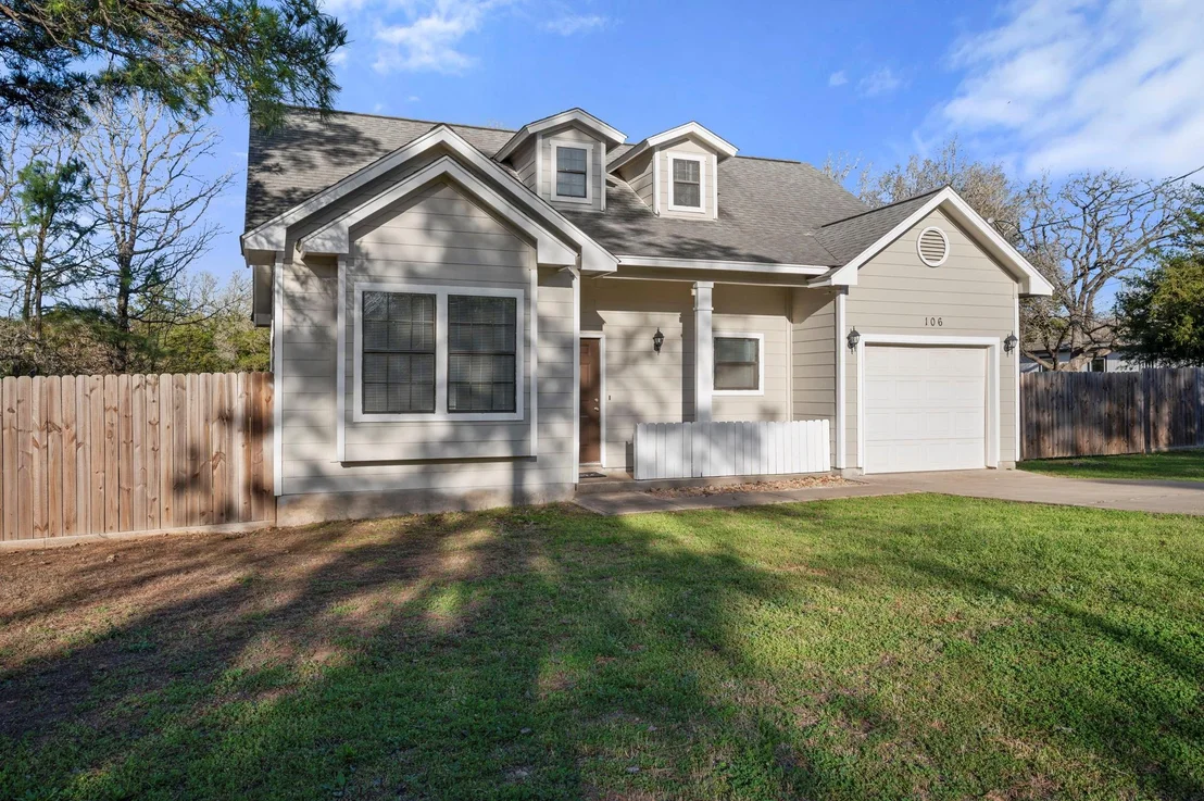 Photo of 106 Park DR