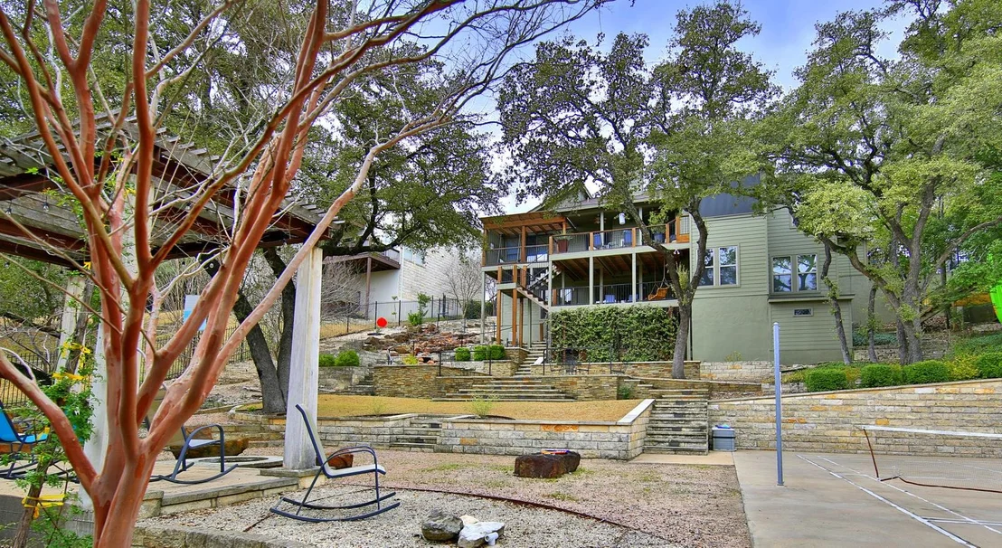 Photo of 9003 Bluegrass DR
