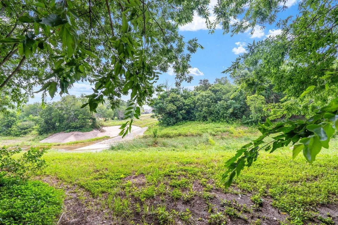 Photo of 2147 Jasmine PATH