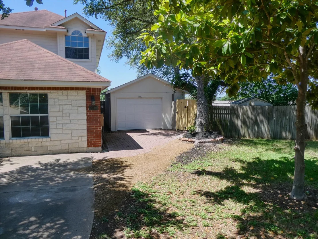 Photo of 2310 MACAW DR