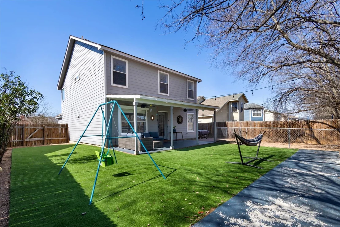Photo of 2612 Georgian DR