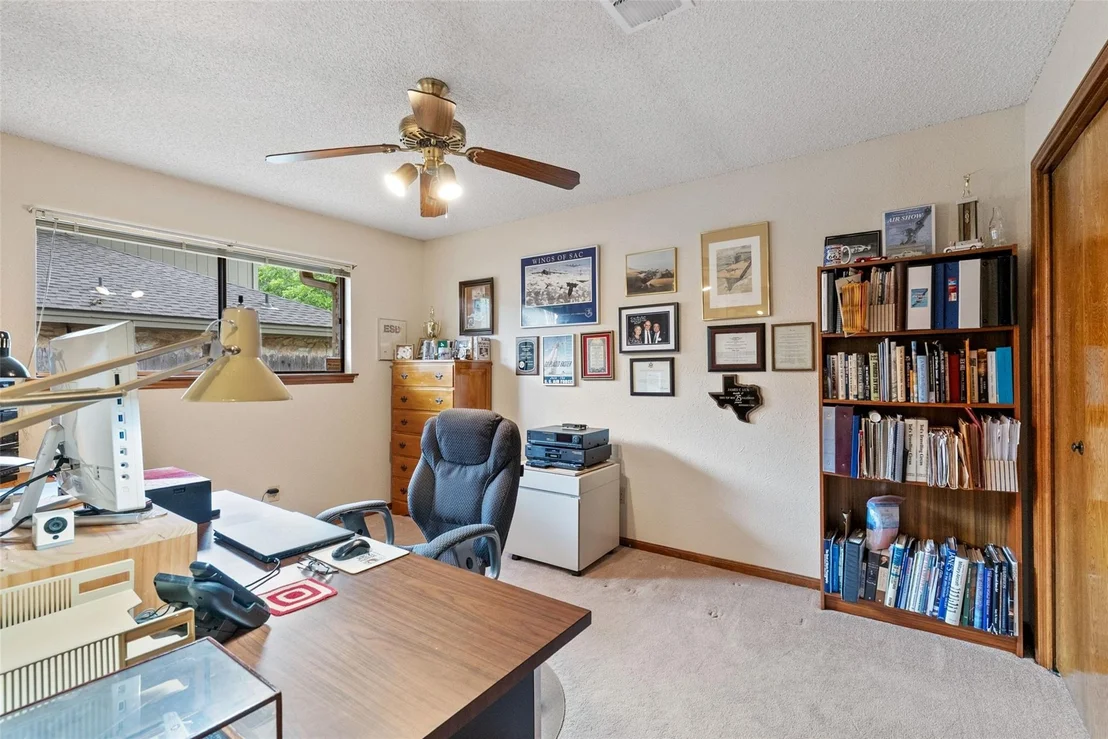 Photo of 1409 Thaddeus CV