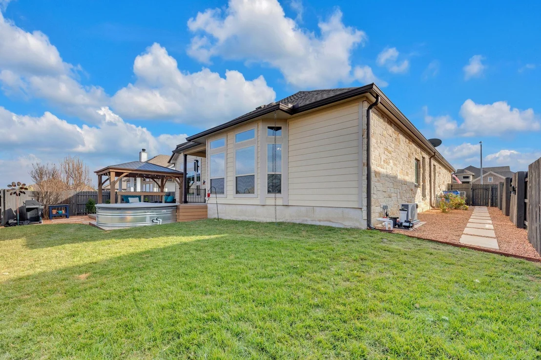 Photo of 712 Carillion DR