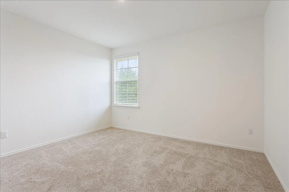 Photo of 240 Foster LN
