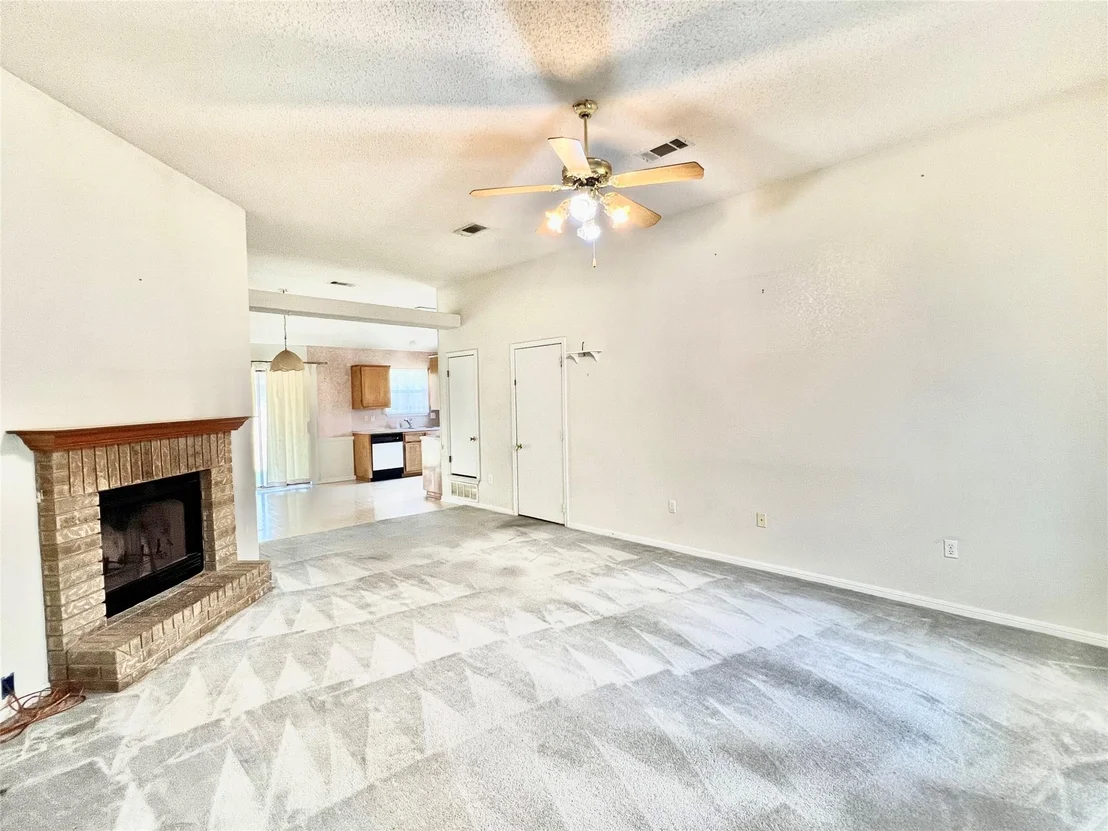 Photo of 105 Lariat CIR
