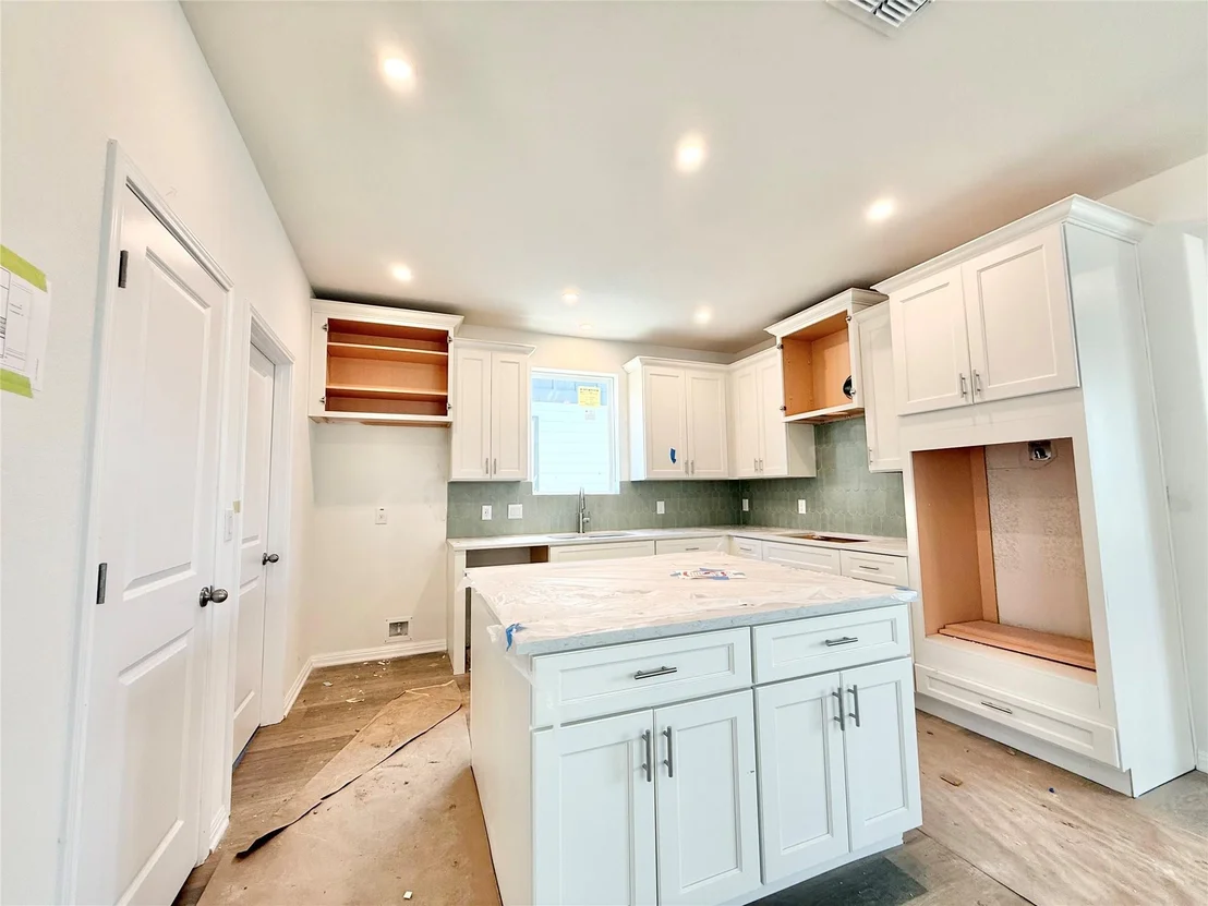 Photo of 6393 Marsh LN
