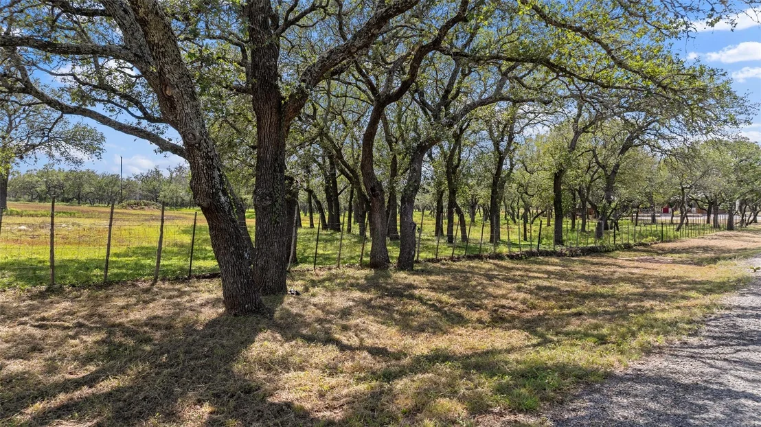 Photo of 2631 N US 281 Highway