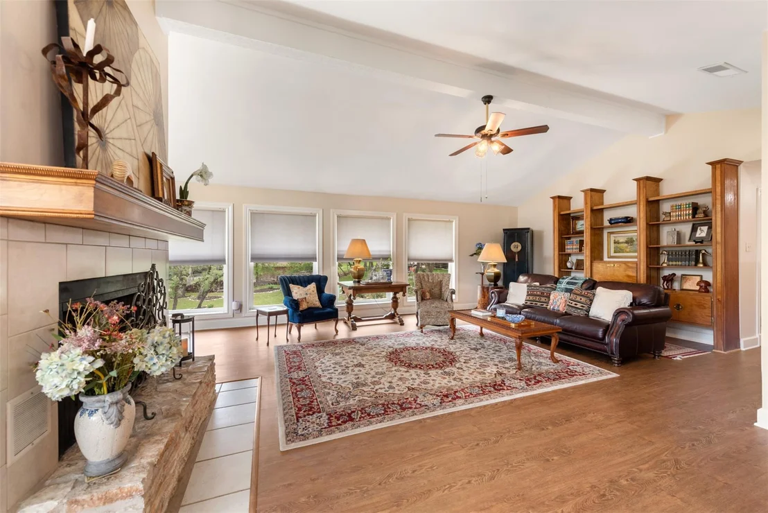 Photo of 5504 Lands End ST