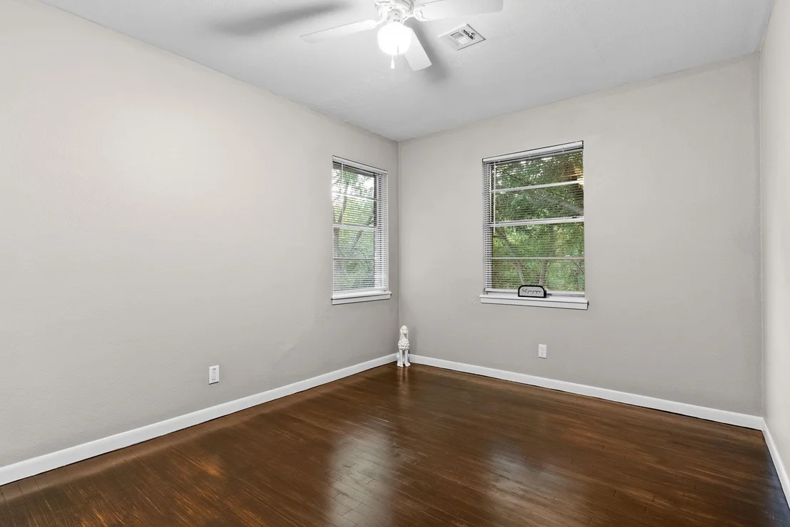 Photo of 1411 Connell DR