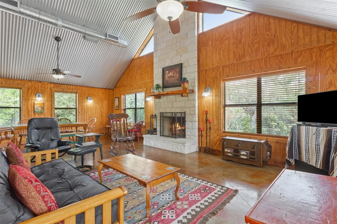 Photo of 13730 Settlements RD
