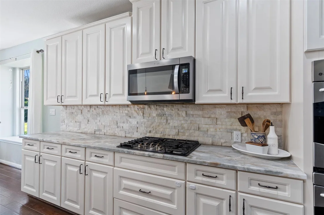Photo of 302 Bellagio DR