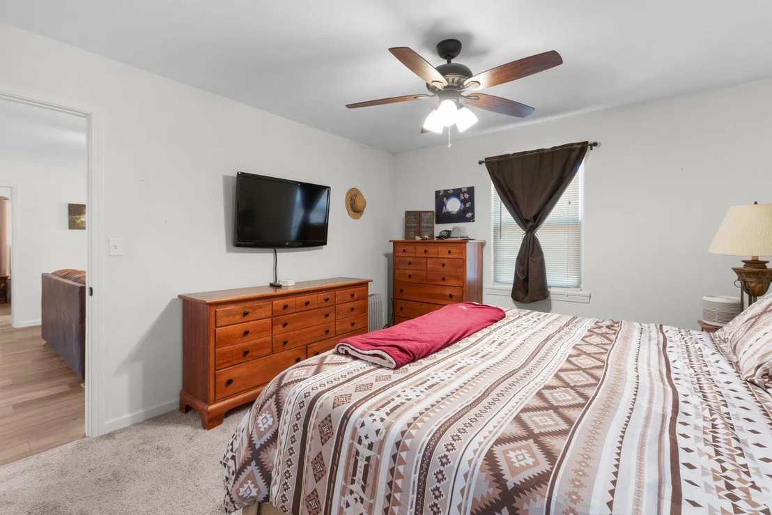 Photo of 211 Crestview