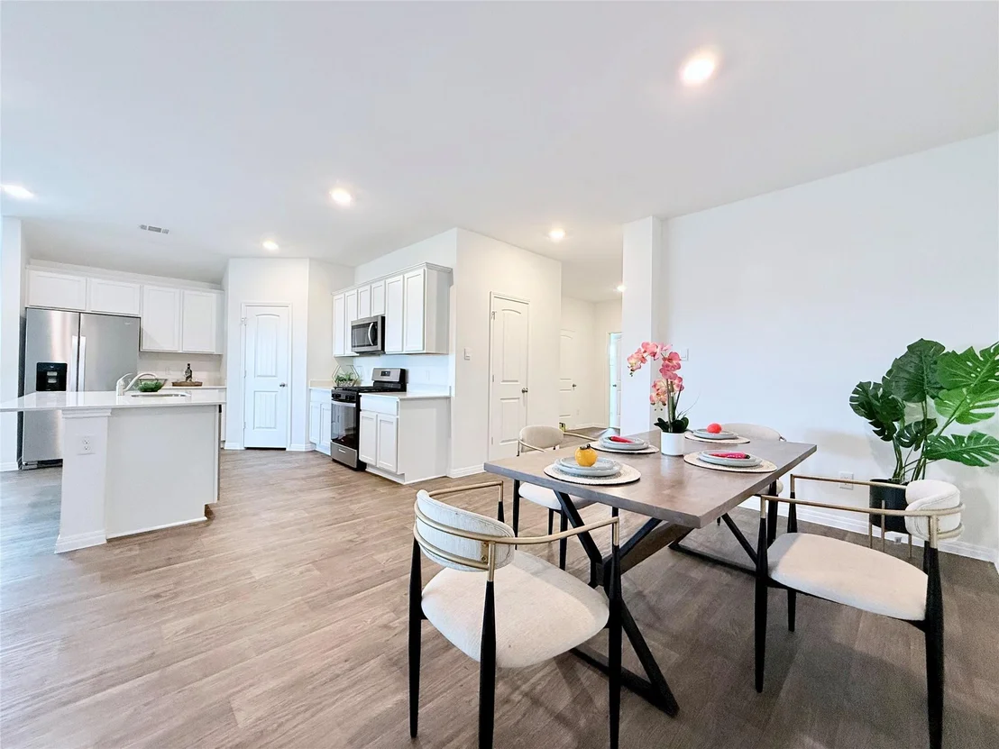 Photo of 598 Gladiola LOOP