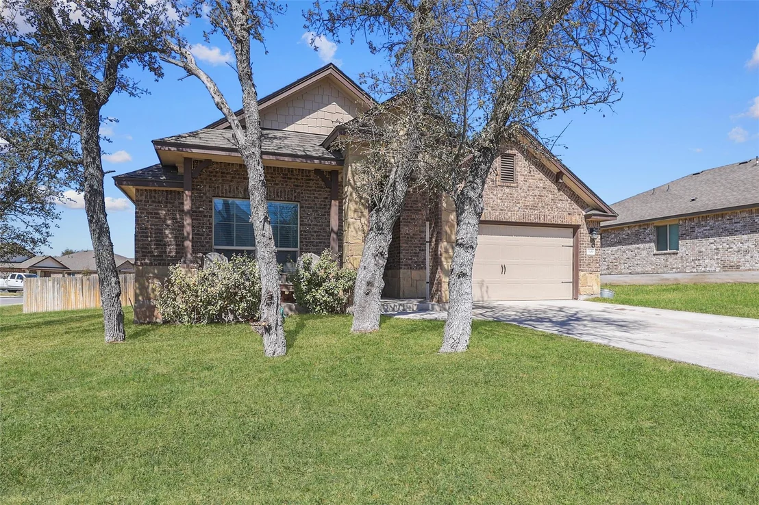 Photo of 1300 Spicewood DR