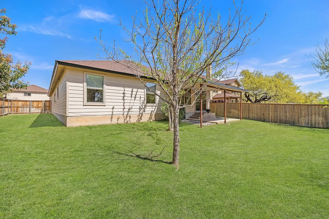 Photo of 301 Wildwood DR