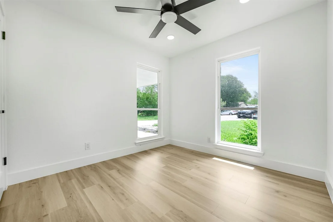 Photo of 3001 Cedarlawn CIR