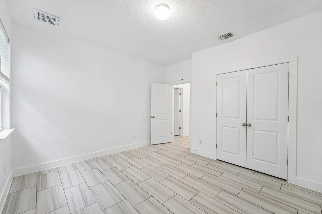 Photo of 201 Potts ST