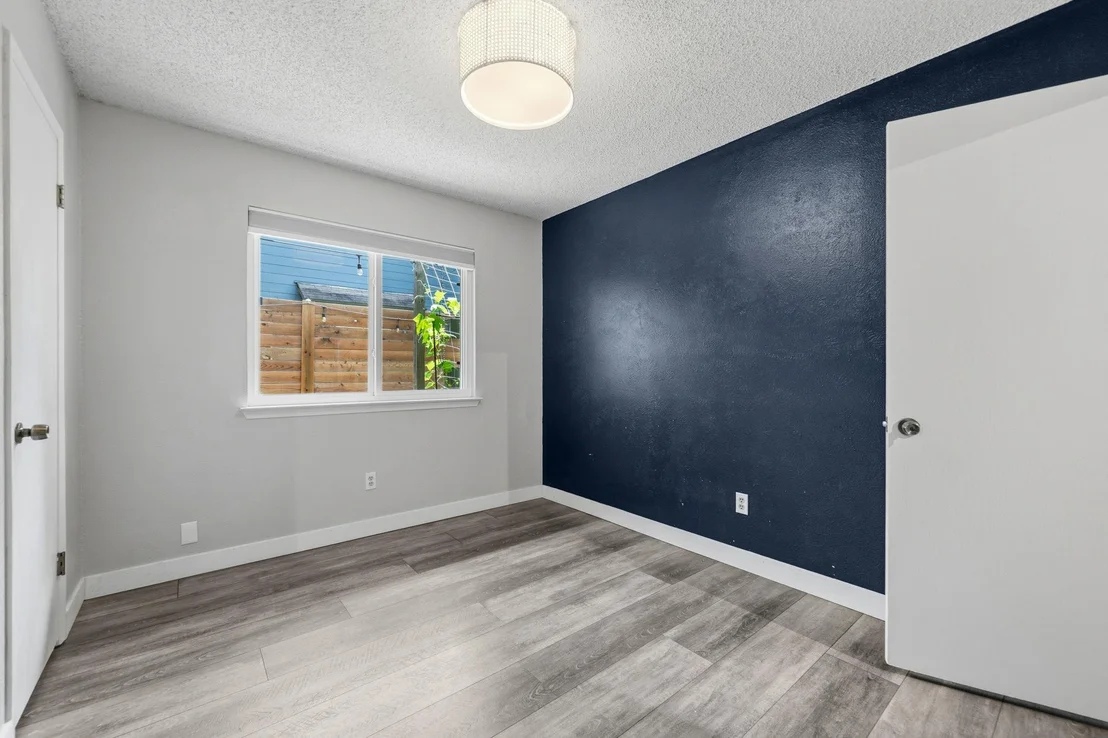 Photo of 8519 Palace PKWY