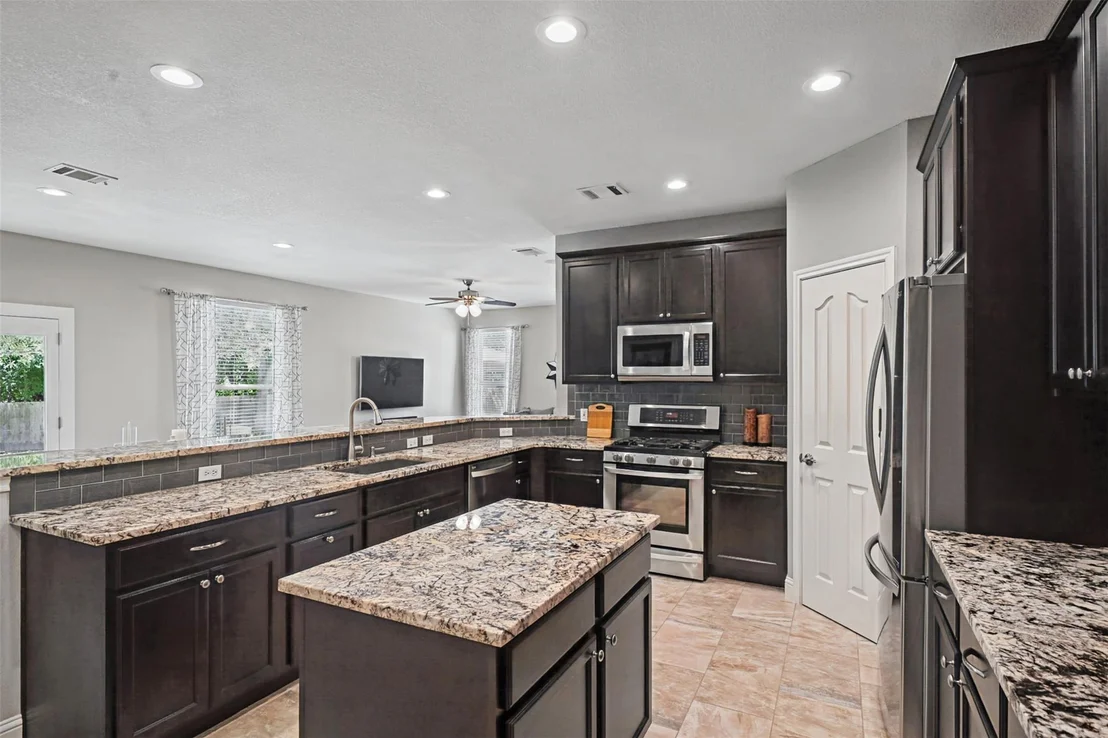 Photo of 1700 Clay LN