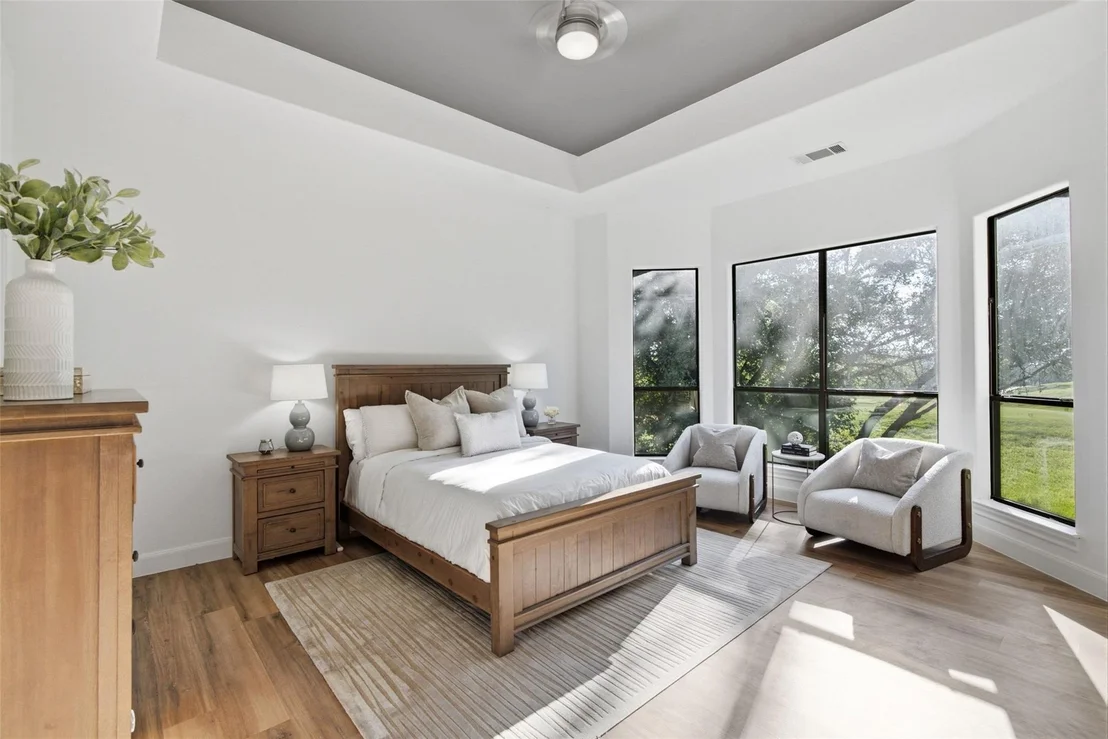Photo of 108 Crest View DR