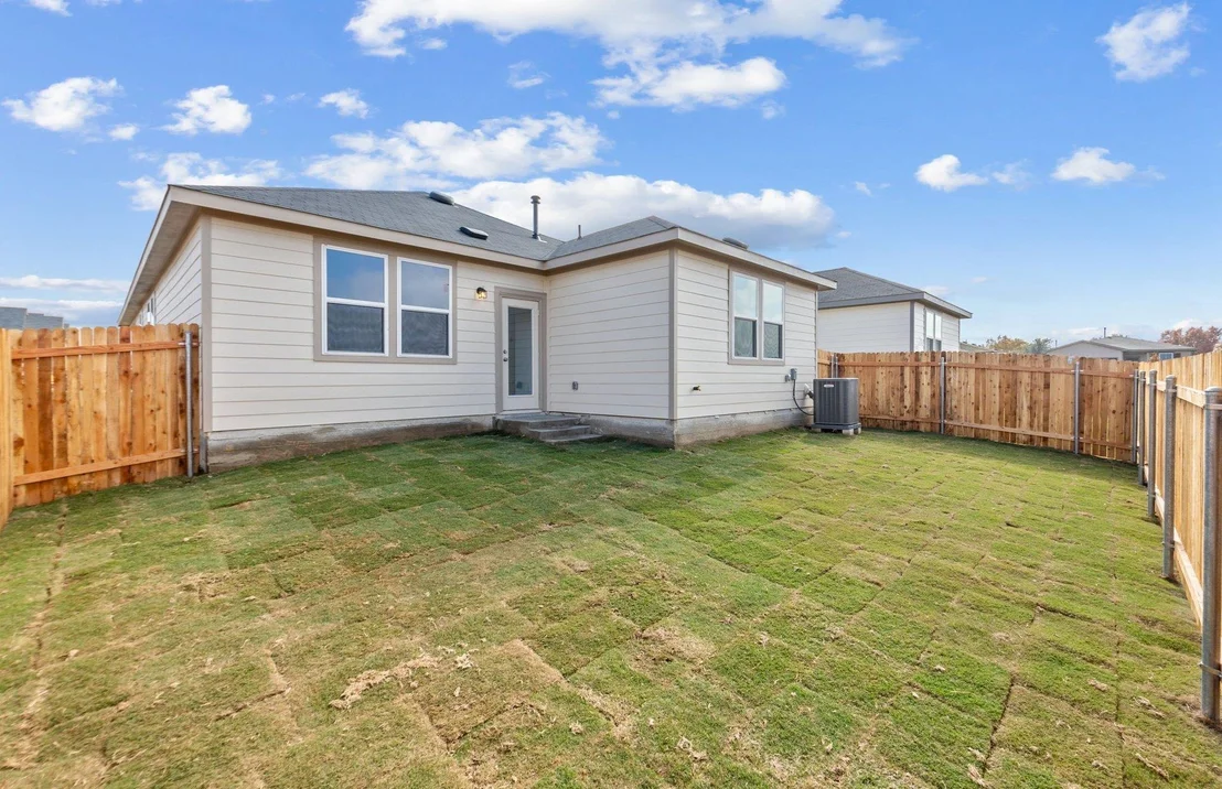 Photo of 408 Sullivan WAY