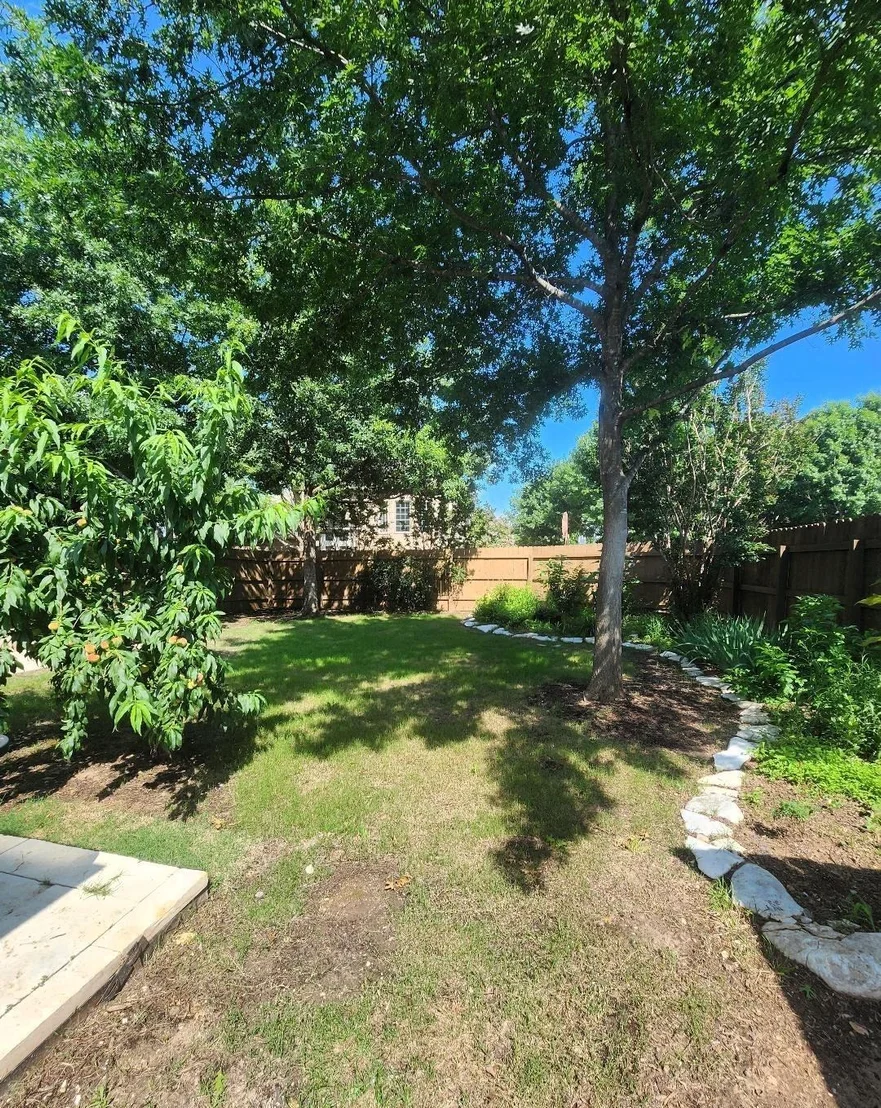 Photo of 402 Village Commons BLVD