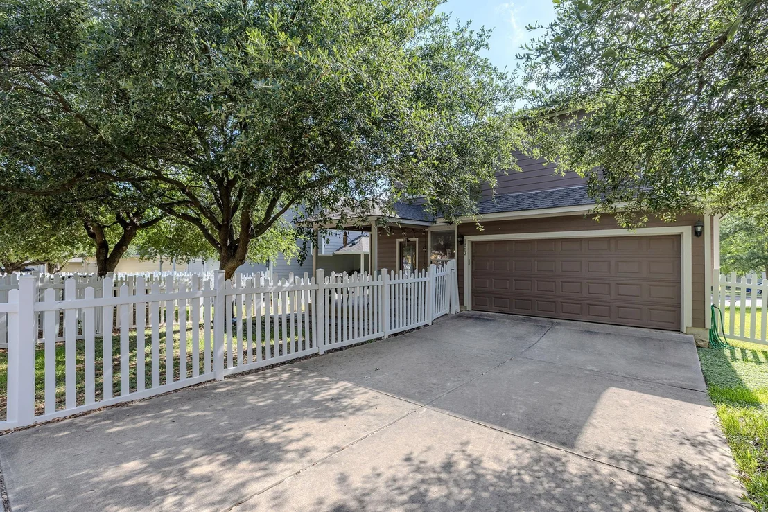 Photo of 1012 Monadale TRL