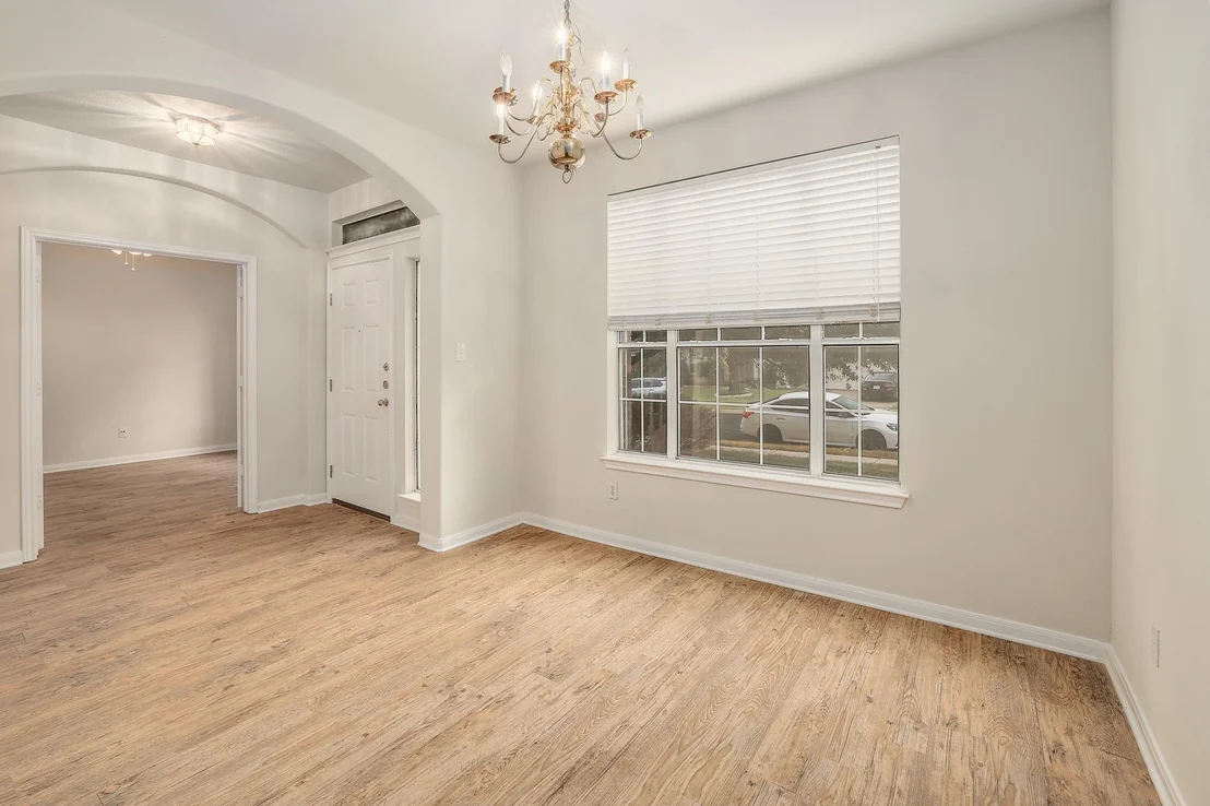 Photo of 102 Chandler Pointe LOOP