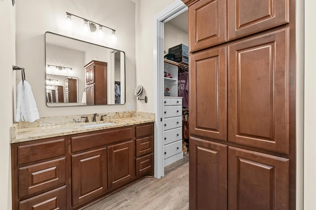Photo of 337 Golden Eagle LN
