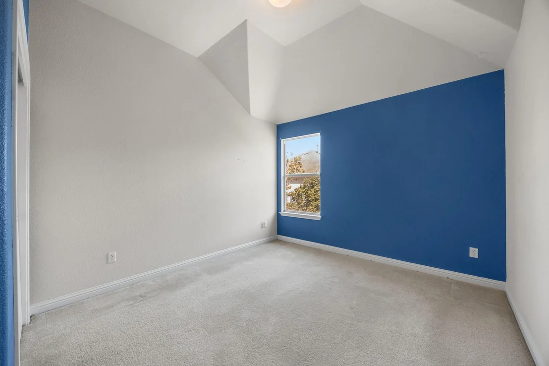Photo of 10005 MOUNT RAINIER DR