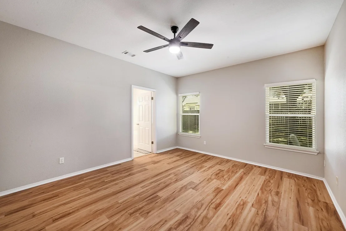 Photo of 7400 Spivey DR