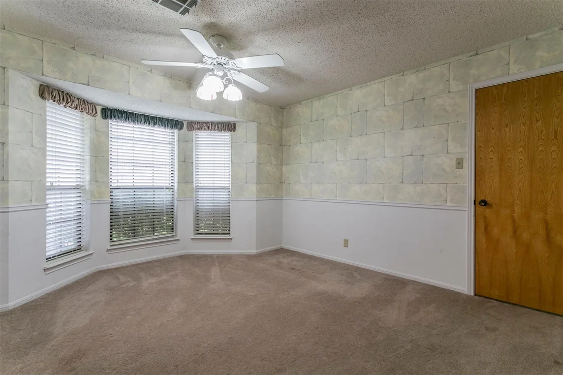 Photo of 2601 River Oaks DR