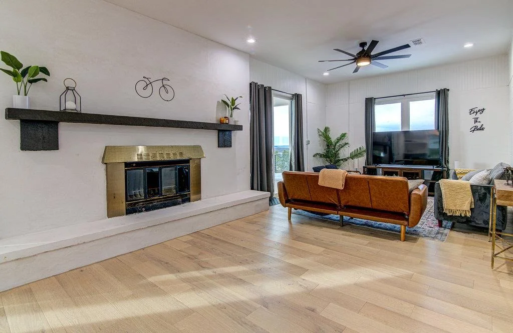 Photo of 215 Coyote LN