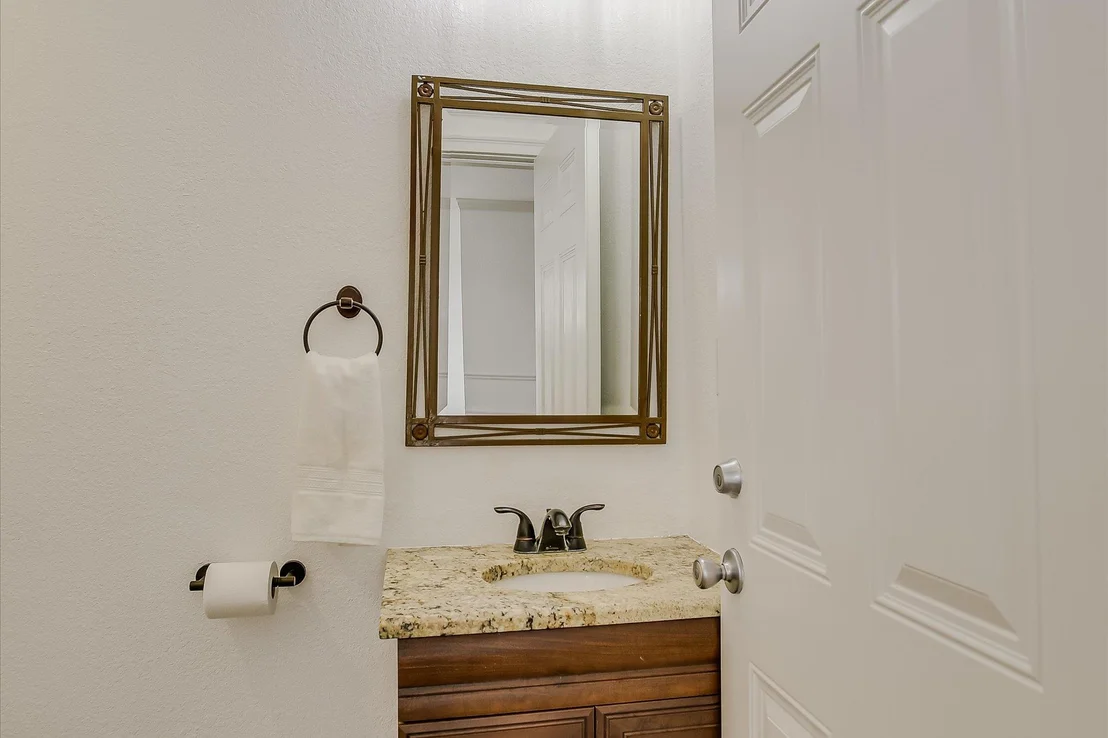 Photo of 131 High Gabriel DR