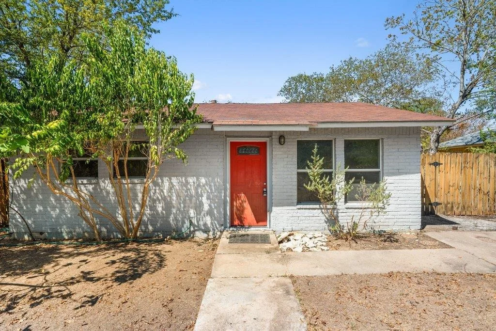 Photo of 1304 Lily TER