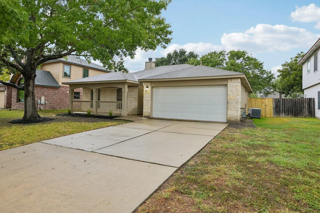 Photo of 500 Britni LOOP