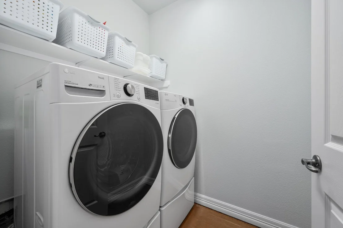 Photo of 531 Leanna Oak LOOP