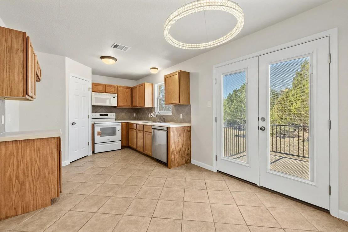 Photo of 21518 Horseshoe LOOP