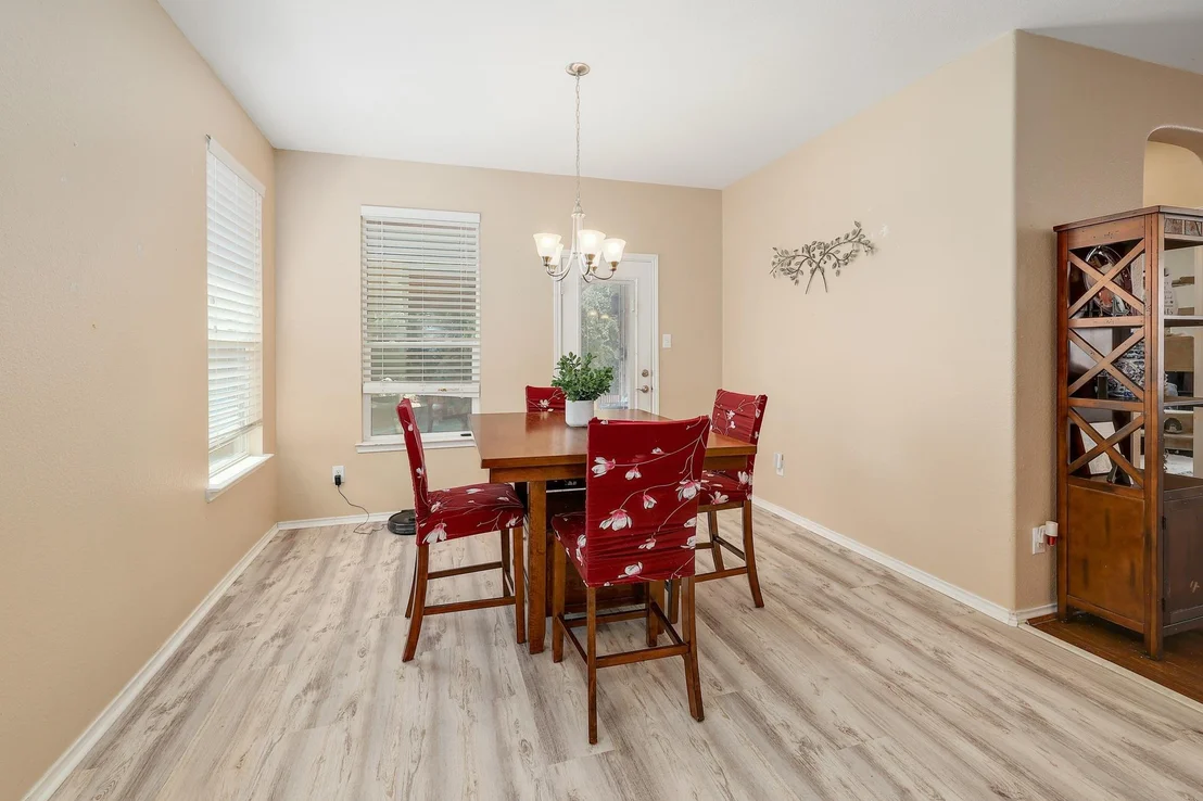 Photo of 217 Sheepshank DR