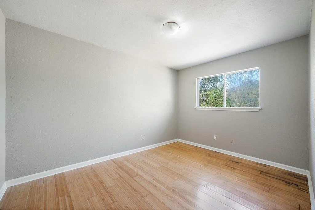 Photo of 1304 Lily TER