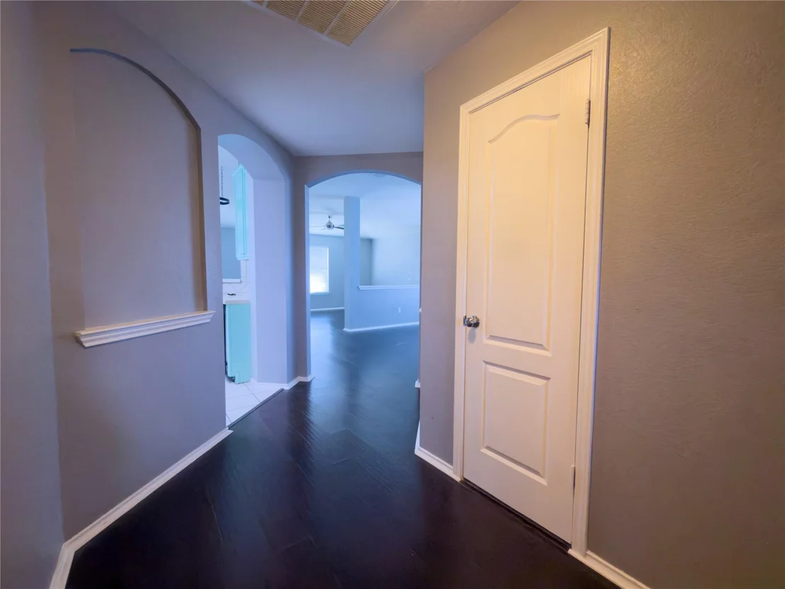 Photo of 310 Bubbling Brook DR