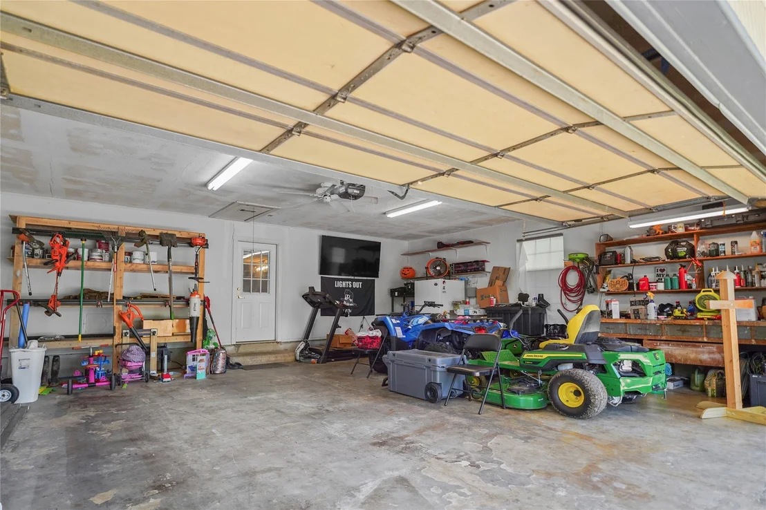 Photo of 731 Verna Lee BLVD