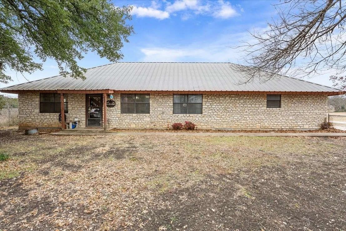 Photo of 200 County Road 320 ST
